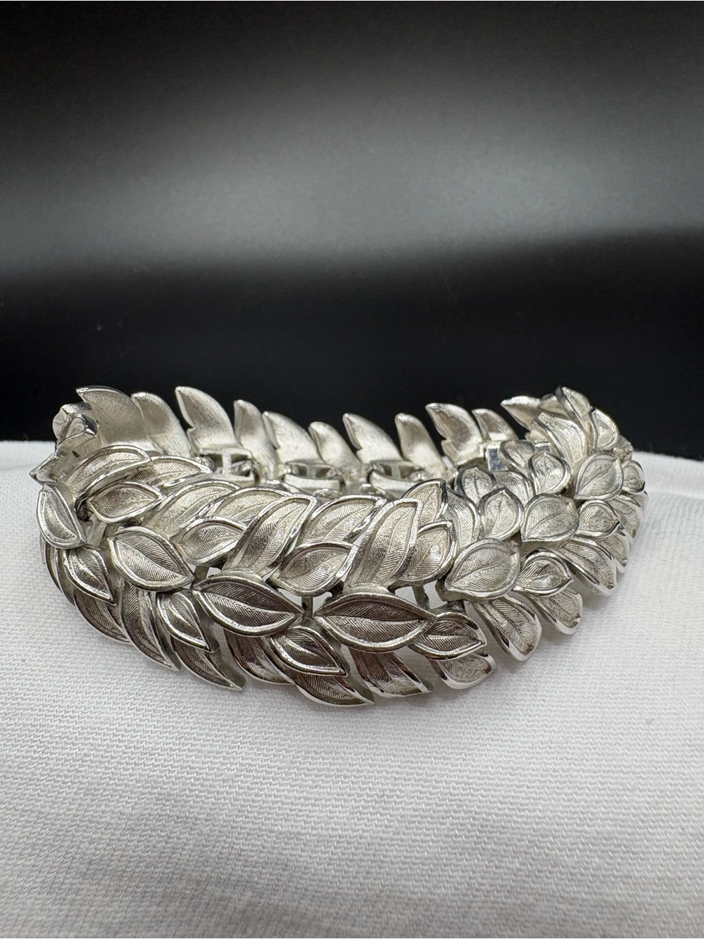 Trifari Silver Leaf Link Bracelet